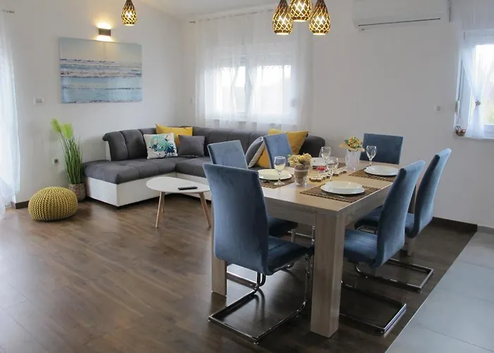 M&T Apartman