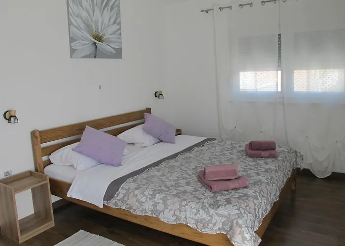 M&T Apartman
